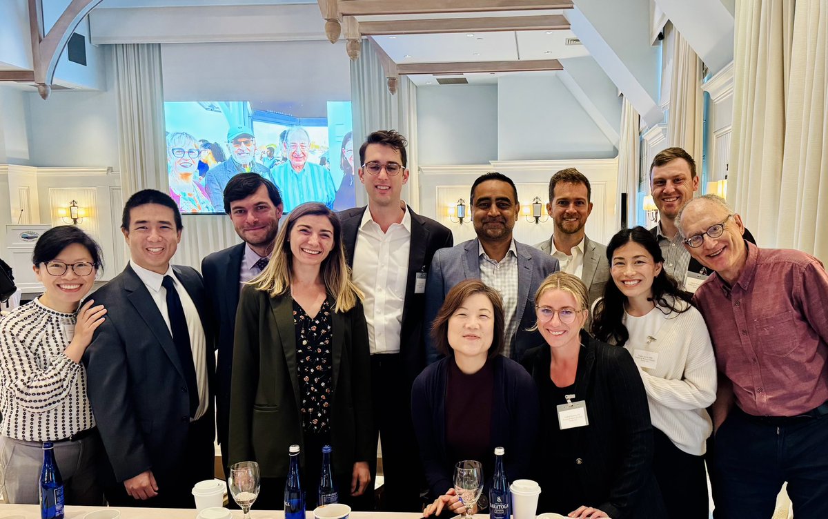 MGBneurosurgery's tweet image. Another inspiring year at the New England Neurosurgical Society (NENS) Annual Meeting!
Proud to share that our department received two of the five awards given:
🏆 Matson Resident Basic Science Paper Award – Dr. Josh Chalif
🏆 Scoville Resident Clinical Paper Award -Dr. Sahin…