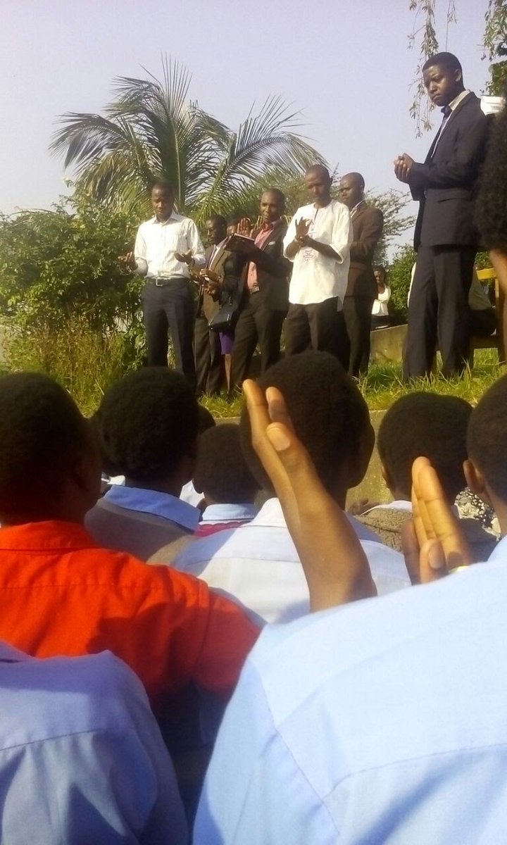Valley College, Bushenyi (@valley_college) on Twitter photo A group of Valley OBs and OGs during retreat to the college in 2016. Whom do you recognise? <a href="/ValleyCollegeL1/">Valley College League</a> <a href="/GakyaroC/">Matsiko Coleb Gakyaro</a> <a href="/MarkNuwahumuza/">Mark Nuwahumuza</a> A group of Valley OBs and OGs during retreat to the college in 2016. Whom do you recognise? <a href="/ValleyCollegeL1/">Valley College League</a> <a href="/GakyaroC/">Matsiko Coleb Gakyaro</a> <a href="/MarkNuwahumuza/">Mark Nuwahumuza</a>