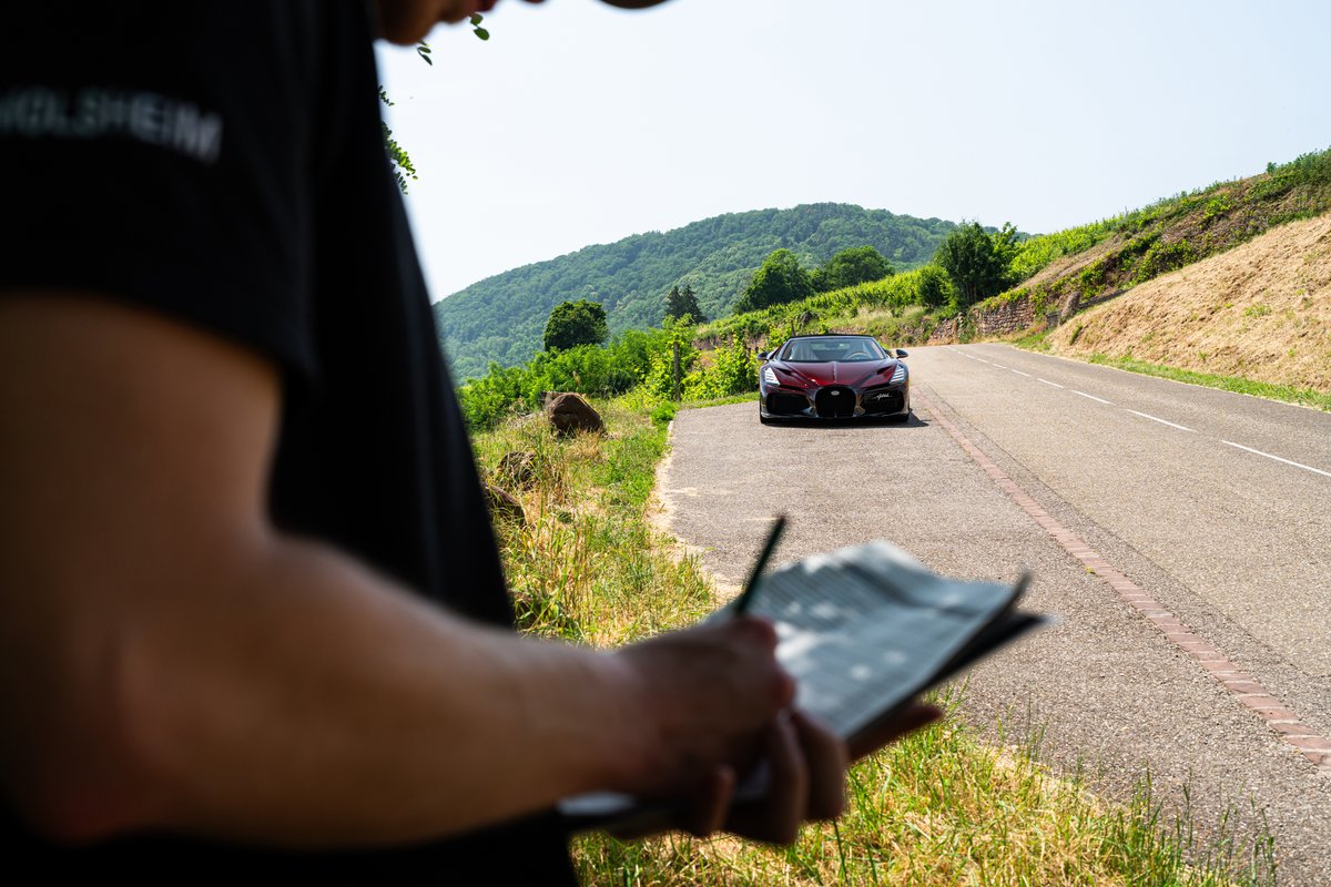 Bugatti's tweet image. 400 km. 3 experts. 1 purpose: perfection.
Every W16 MISTRAL undergoes full evaluation across before delivery.
BUGATTI quality, uncompromised.
#BUGATTI #W16MISTRAL
–
bugatti.link/consumption