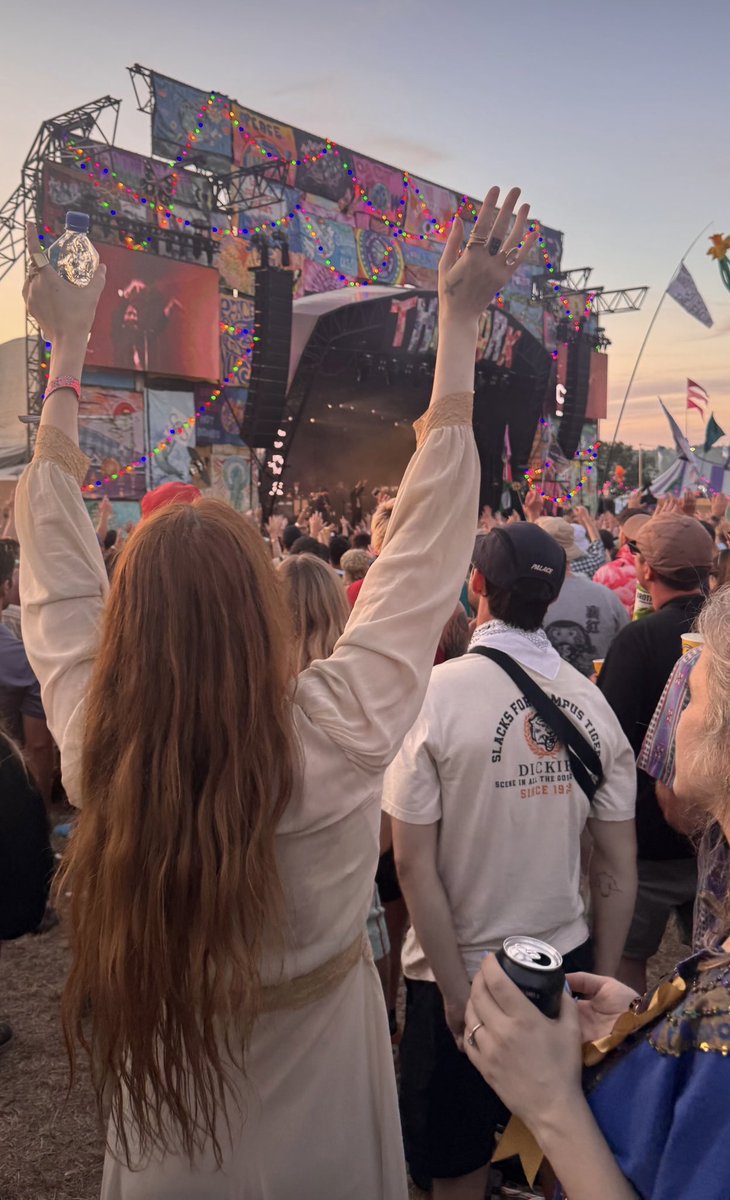 FATMFanClub's tweet image. Florence enjoying Glastonbury 2025. (Via her Instagram story)