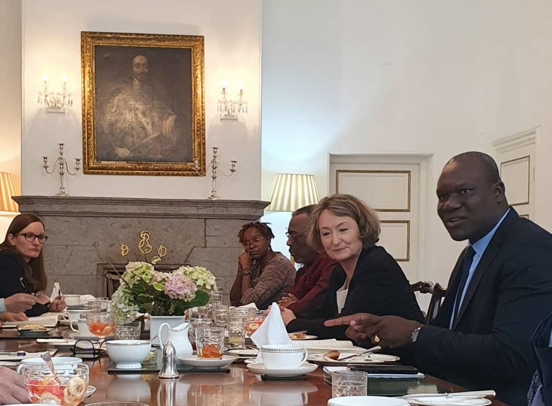 UK_AfricanUnion's tweet image. 🇬🇧Deputy Ambassador @LukeBullock was delighted to host @UNHumanRights Assistant Secretary-General Ilze Brands Kehris and international partners to discuss collaboration in support of @UN and @_AfricanUnion peace missions.
Thanks to 🇪🇺🇩🇰🇩🇪🇮🇪🇯🇵🇸🇮🇸🇪🇨🇭for their valued insights 🌍