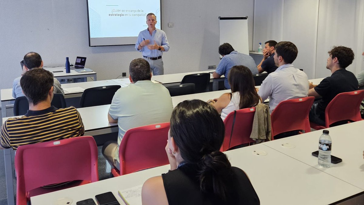 ANDALUCÍA AEROSPACE Clúster Empresarial (@andaerospace) on Twitter photo El curso “Resolución de problemas complejos: IA vs Talento Humano”, organizado por Andalucía Aerospace y <a href="/strategyco_/">Strategyco</a> , ha finalizado hoy con una última sesión centrada en el Análisis Estratégico.
#Formación #EstrategiaEmpresarial #IA #Talento #IndustriaAeroespacial #Complejidad El curso “Resolución de problemas complejos: IA vs Talento Humano”, organizado por Andalucía Aerospace y <a href="/strategyco_/">Strategyco</a> , ha finalizado hoy con una última sesión centrada en el Análisis Estratégico.
#Formación #EstrategiaEmpresarial #IA #Talento #IndustriaAeroespacial #Complejidad