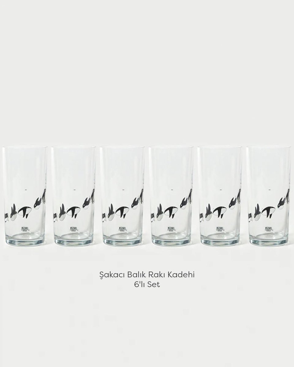 Bugün 1 Temmuz Dünya Şaka Günü- ve hayır bu bir şaka değil. Kadehte dolanan bir balık gördüyseniz şaşırmayın. Şakacı Balık oltaya değil, bu defa kadehe yakalandı.

👉🏻 l24.im/Llq7Nn