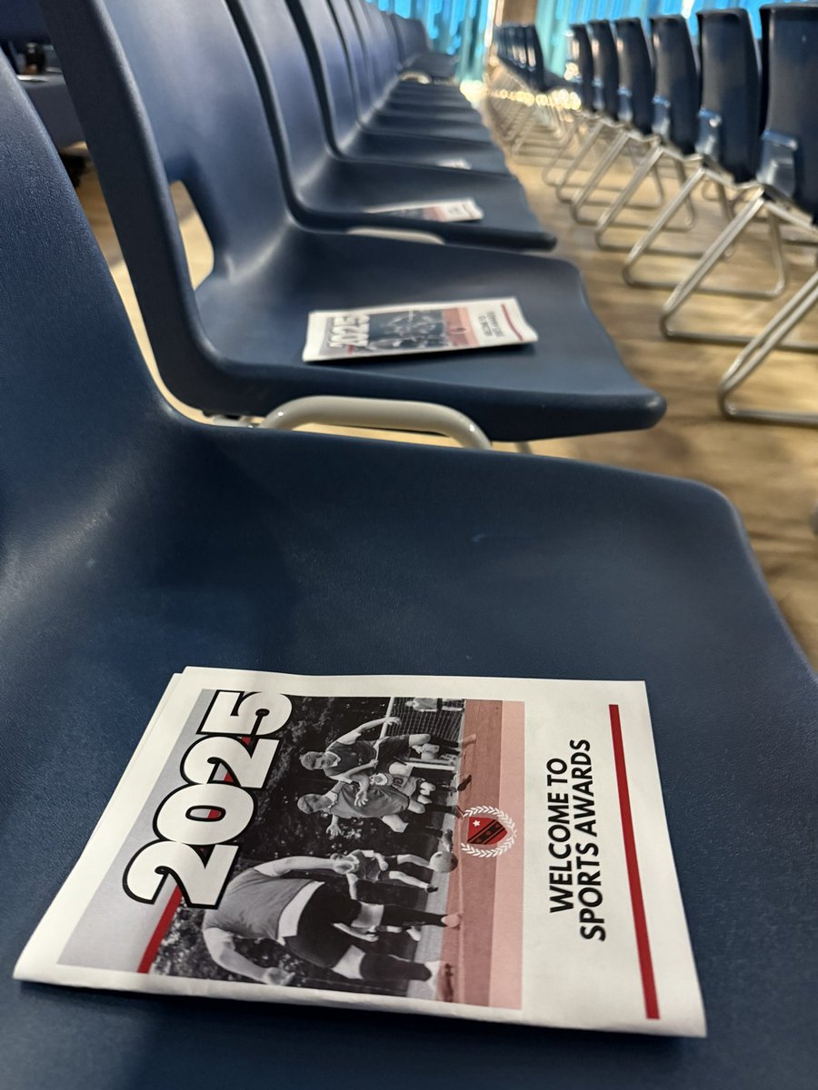 CharlesDarwinSchool tweet media