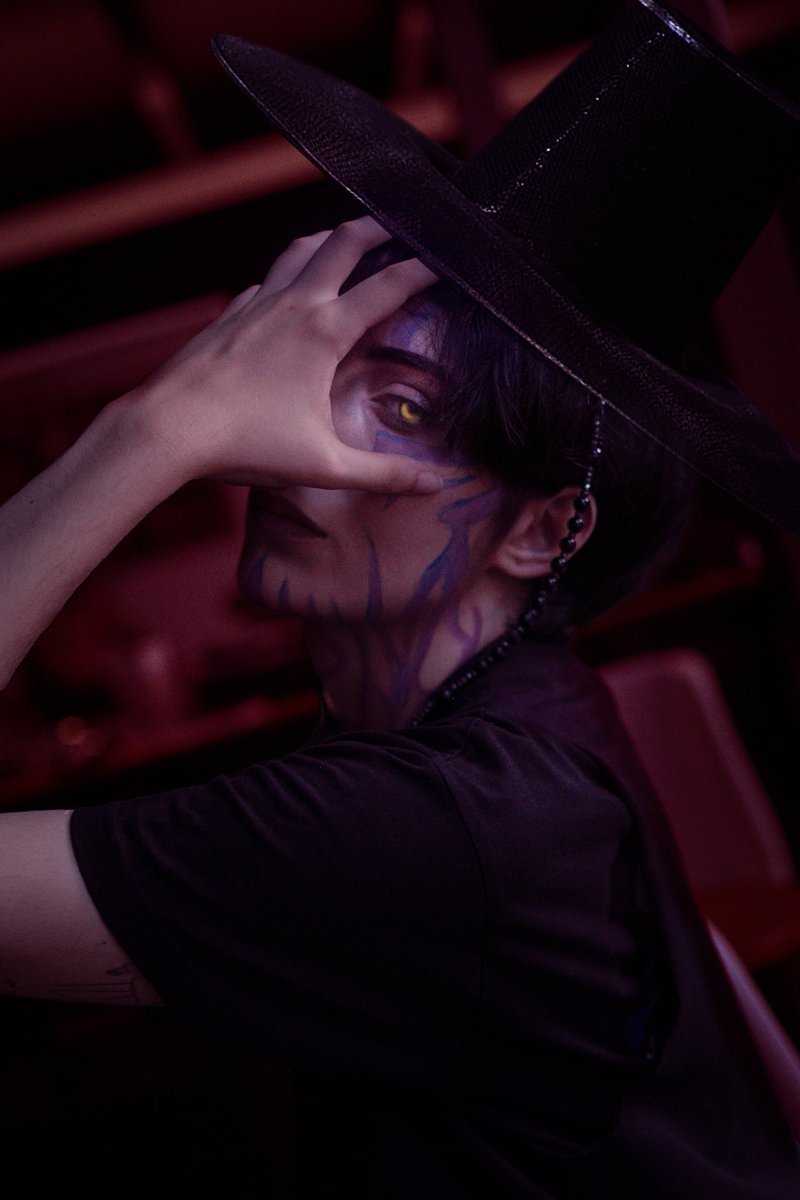 luciffe666's tweet image. I’ll be your idol ✨ 😈
PH: @neon__mars
#jinu #sodapop #KPOPDEMONHUNTERS