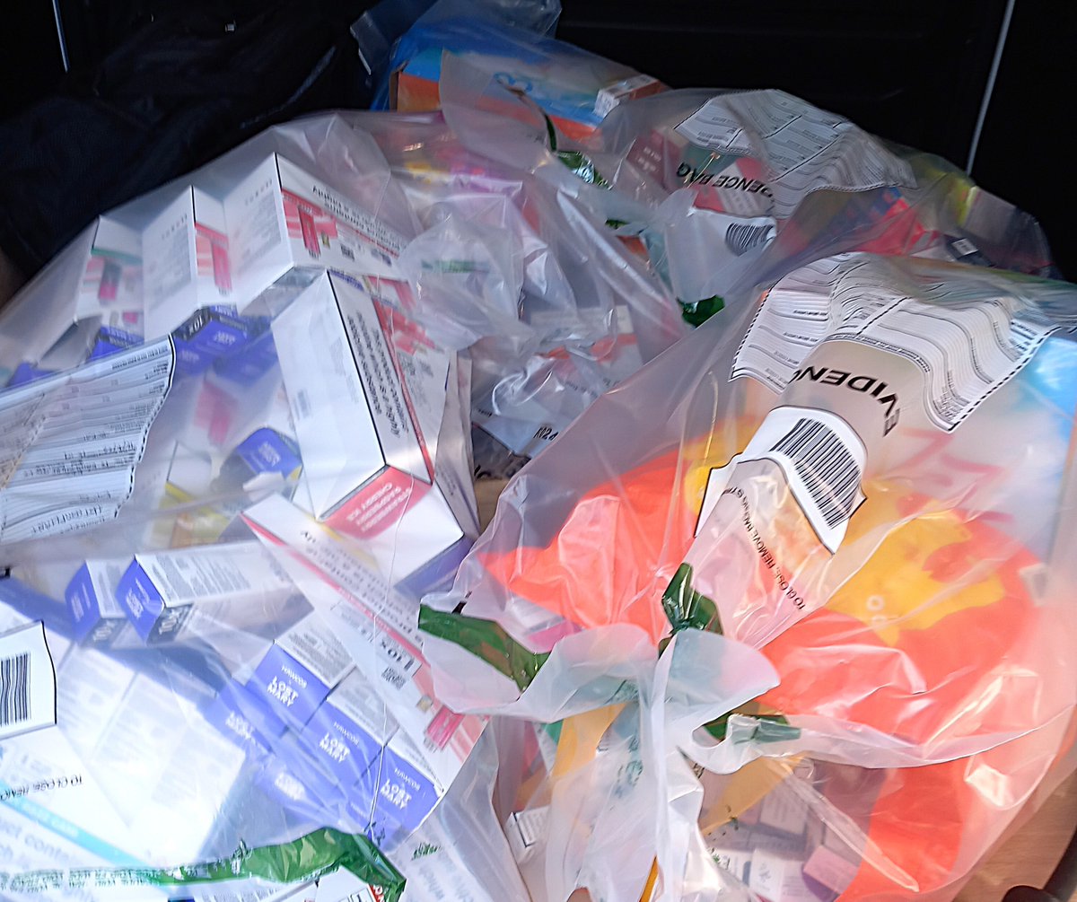 Isle of Anglesey County Council (@angleseycouncil) on Twitter photo Over 1,100 of illegal vapes have been seized from two retail premises in Holyhead following a joint operation by Anglesey Council and <a href="/NWPolice/">North Wales Police</a>
Under the new <a href="/WelshGovernment/">Welsh Government</a> law, it is now illegal for businesses in Wales to sell or supply any single-use or disposable vapes. Over 1,100 of illegal vapes have been seized from two retail premises in Holyhead following a joint operation by Anglesey Council and <a href="/NWPolice/">North Wales Police</a>
Under the new <a href="/WelshGovernment/">Welsh Government</a> law, it is now illegal for businesses in Wales to sell or supply any single-use or disposable vapes.