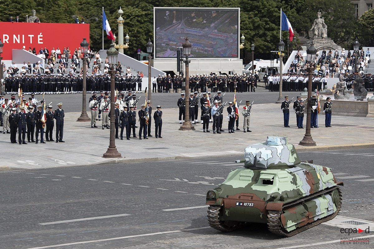 14 juillet 2020 avec le Somua S35 de Saumur sur les Champs- Élysées ! 
📷 ECPAD