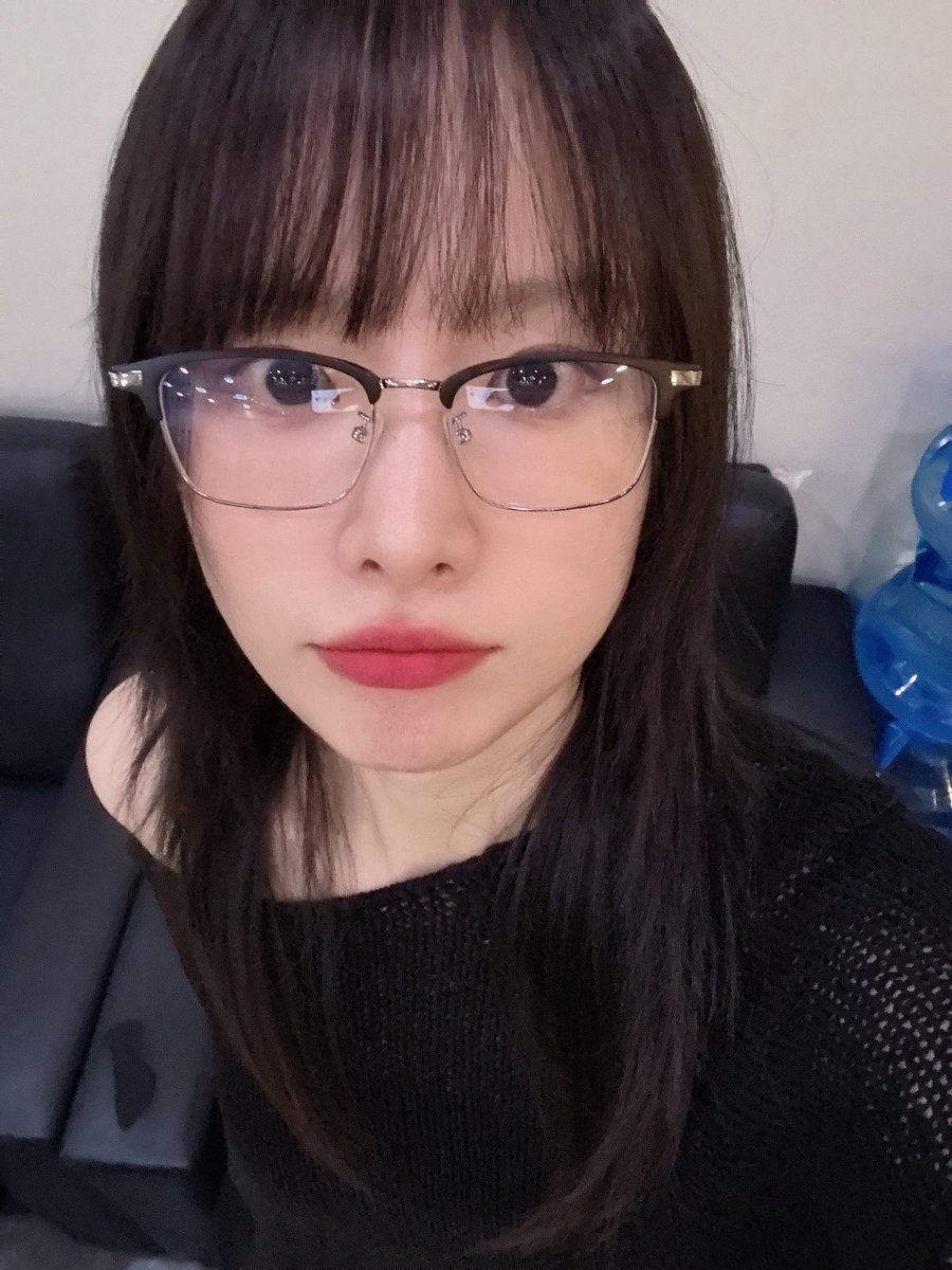WJSN_Cosmic's tweet photo. [📷]
250701 #키스더라디오

안경 설아 어떤데 🤓🖤

#설아 #SEOLA
#우주소녀 #WJSN https://t.co/lICQ4dpD3B