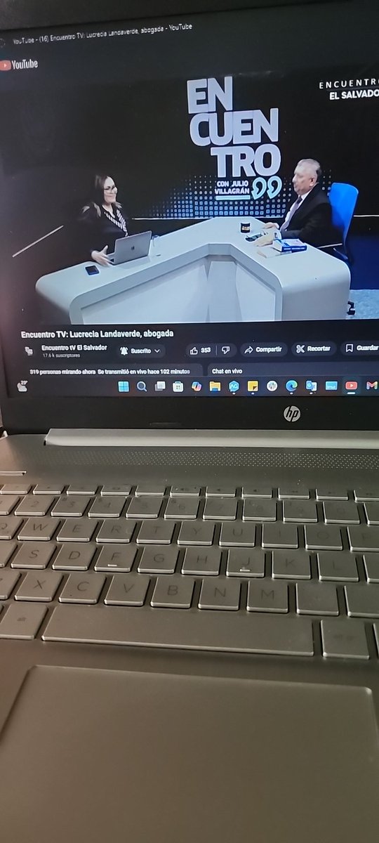 Aprendiendo de leyes con la abogada más Feroz <a href="/LucreciaL_L/">L͟u͟c͟r͟e͟c͟IA ͟L͟a͟n͟d͟a͟v͟e͟r͟d͟e͟</a>