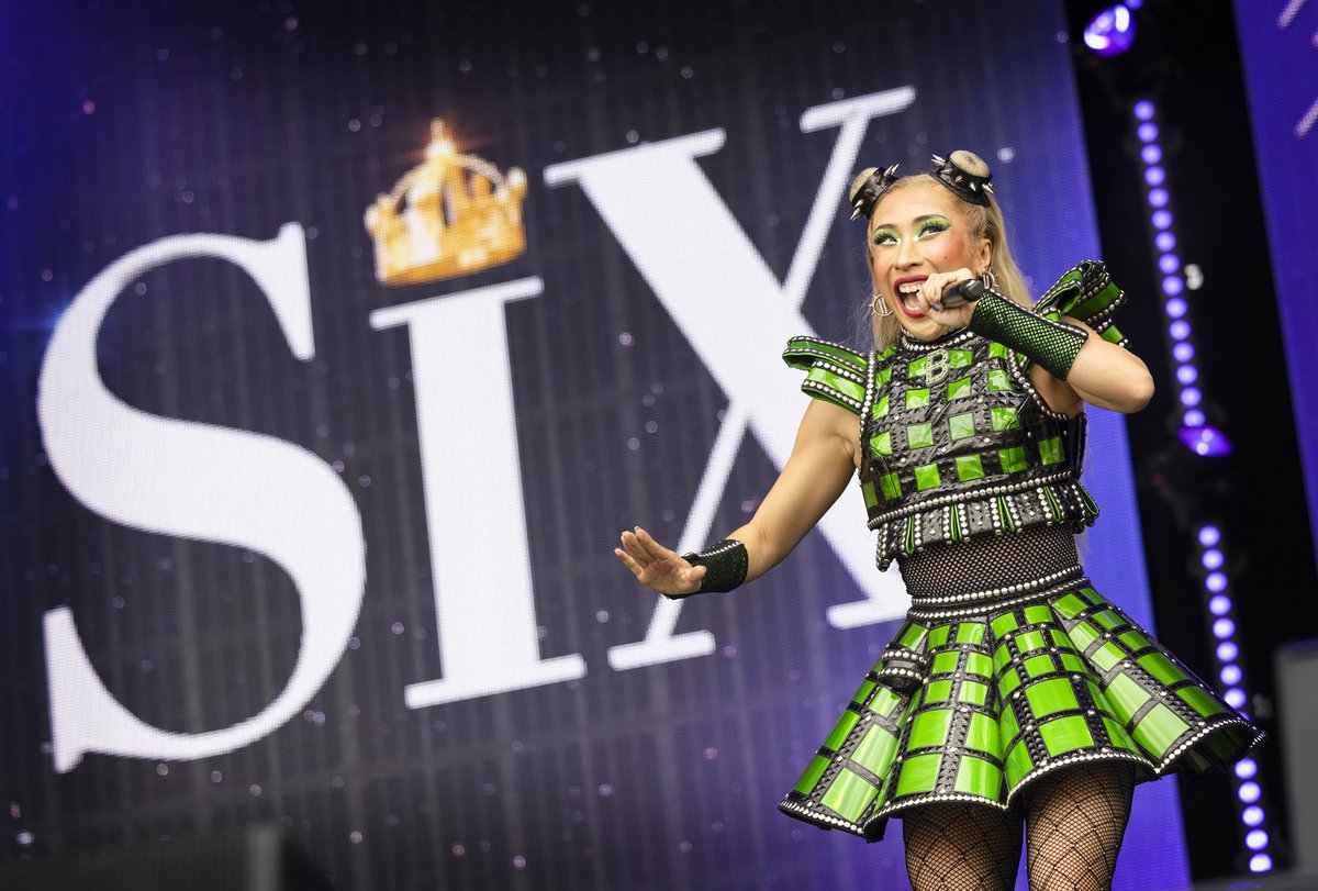 6 reasons to see <a href="/sixthemusical/">SIX 👑</a> this summer:

1️⃣ You’ll learn actual history from Henry VIII’s wives 👑
2️⃣ So. Many. Bangers. 🎶
3️⃣ It's short and sweet, just under 90 minutes! ⏰
4️⃣ An iconic megamix curtain call to get you dancing on your feet 💃
5️⃣ In 2019 it received an
