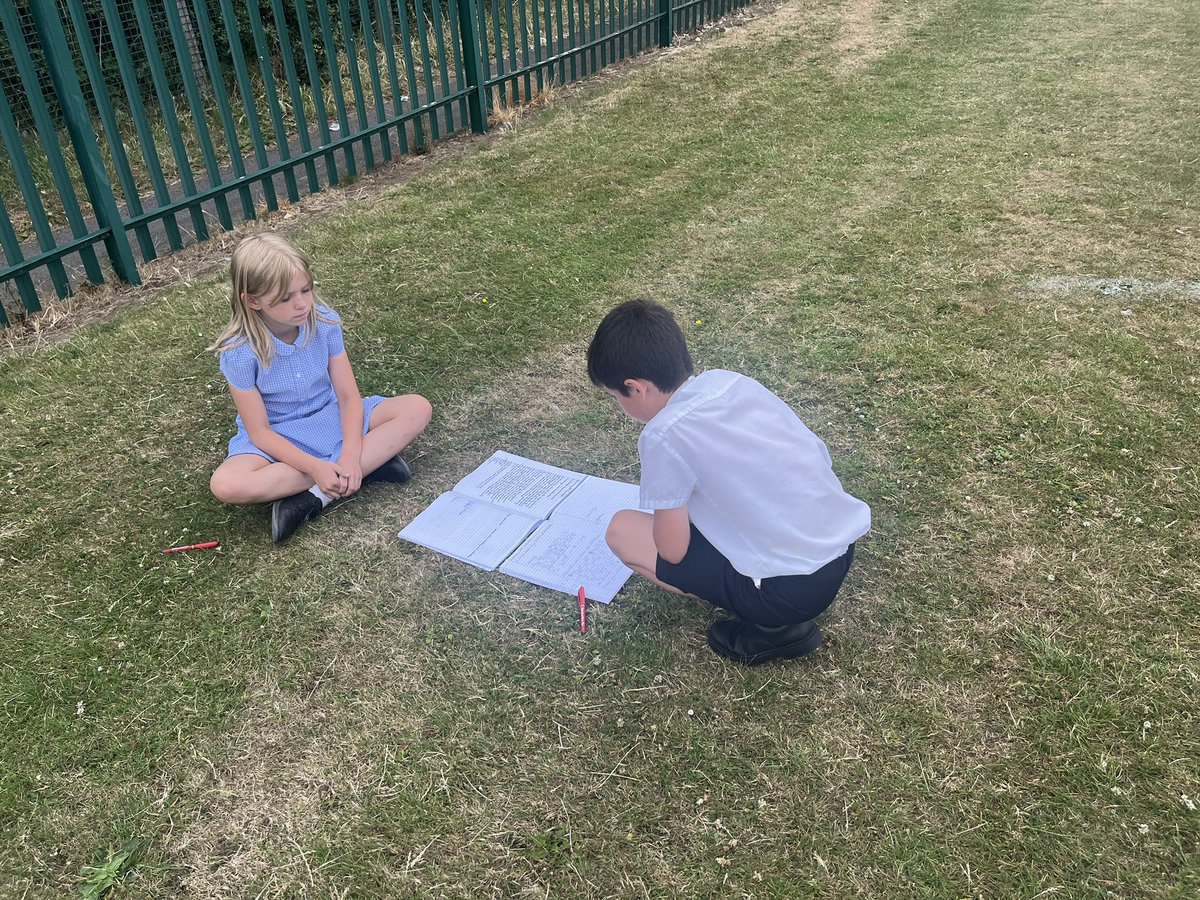 5H took their persuasive speeches outdoors today, reading aloud to their partners and refining their writing through peer feedback. A wonderful blend of fresh air, confident voices, and powerful edits! 📚✍️🌿
#PersuasiveWriting #PrimaryEnglish #PeerFeedback #WritingJourney