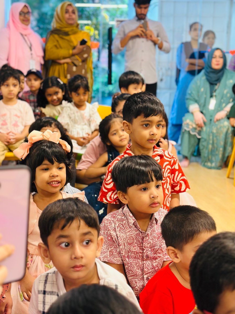 omarsharif81's tweet image. 🏫Class Party Magic Show🪄in Dhaka, Bangladesh🇧🇩.
🔍To know more search Google Images:- Class party Magic show of Omar Sharif/ Magician Dhaka/ Magician in Bangladesh/ Photo top Magic entertainer BD etc.
#Magic #Entertainer #Omar_Sharif #School_Party #Magic_Show #Dhaka_Bangladesh