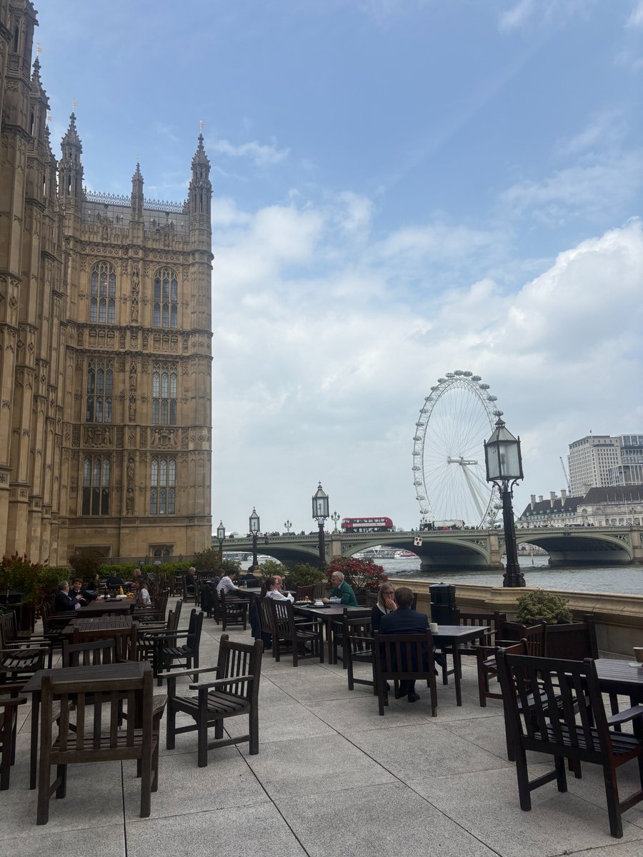 LifeSciencesUTC's tweet image. Y12 student Millie recently had the opportunity to shadow legal professionals and leading figures in human rights and inquests law in the Houses of Parliament as part of the ongoing campaign for the enactment of Hillsborough Law.

Read more: lifesciencesutc.co.uk/millie-visits-…