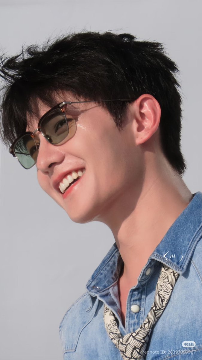 close up shots of yang yang serving as always🫠