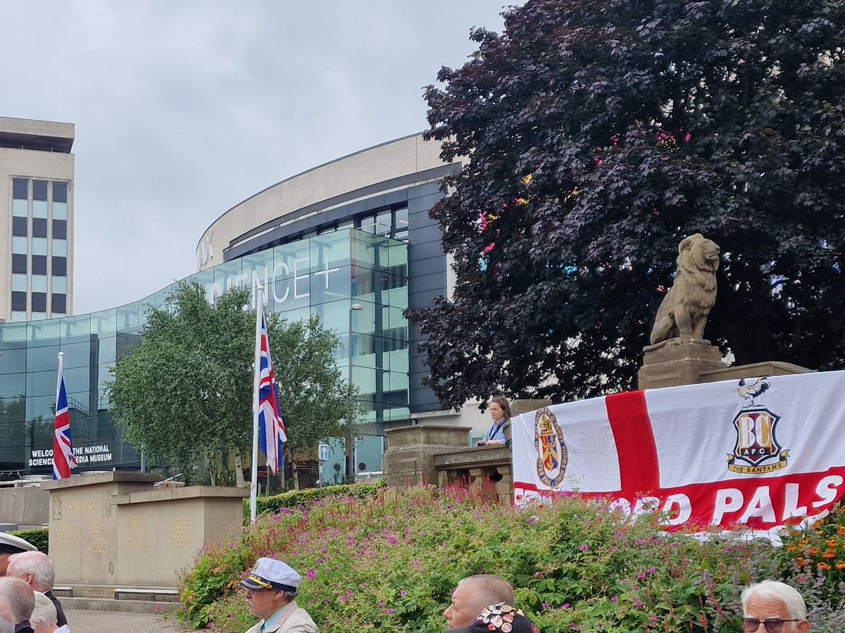 Today, Bradford remembered the Bradford Pals battalions - the friends and neighbours who signed up to fight alongside one another in the Great War.

109 years ago today, some 1770 Pals were killed or injured on the first day of the horrific Battle of the Somme.

We will remember.