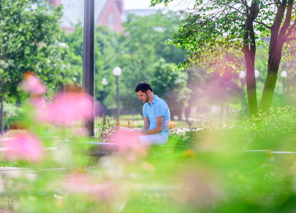 ☀️ Summer is the perfect time to invest in your future!

Take an online course, explore a new field, or finish what you started—with support from #ILLINOIS every step of the way.

▶️ online.illinois.edu