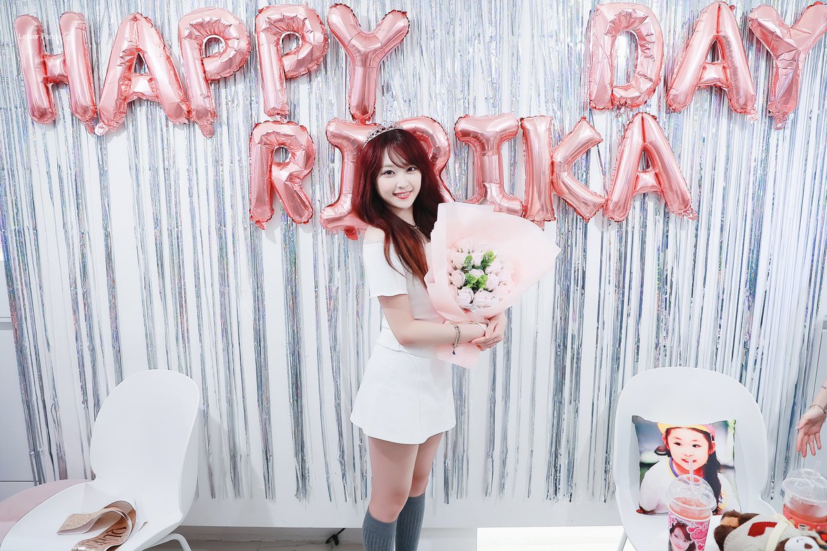 LesserPanda0702's tweet photo. 250702

눈부시게 아름다운 리리
많이 많이 사랑해, 오래도록

#Happy_Ririka_Day
#리리와_그린_여름밤의_꿈
#리리카 #RIRIKA #リリカ #岸田莉里花
#아일리원 #ILY1 #アイリーワン https://t.co/Ze9xplNKjd