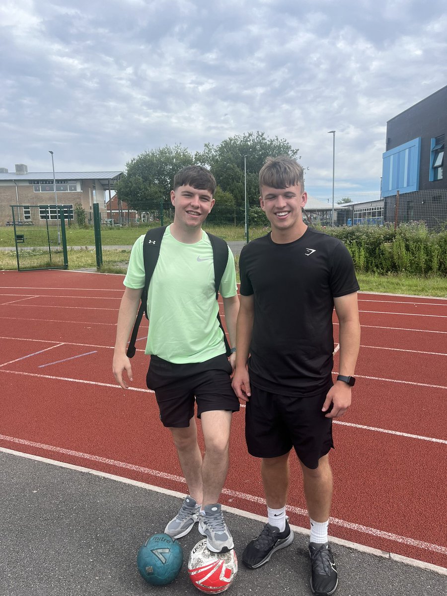 Thank you to Josh R and Josh P for hosting our Year 7 ⚽️ tournament. A huge success and well organised. Good work gentlemen 👏👏👏