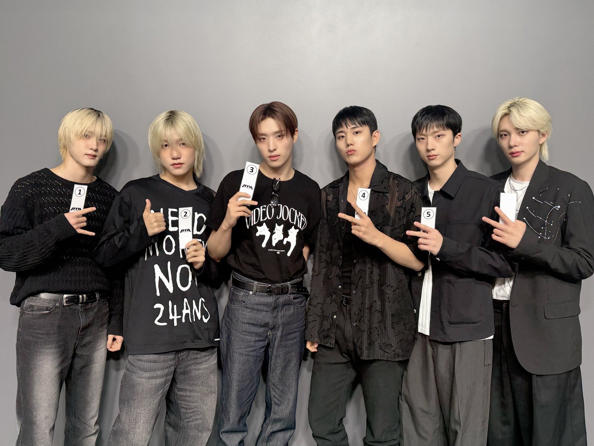 P1Harmony グループサイン会 P1Harmony 1st Zepp Tour in Japan - Love & P1ece -／ 大阪公演