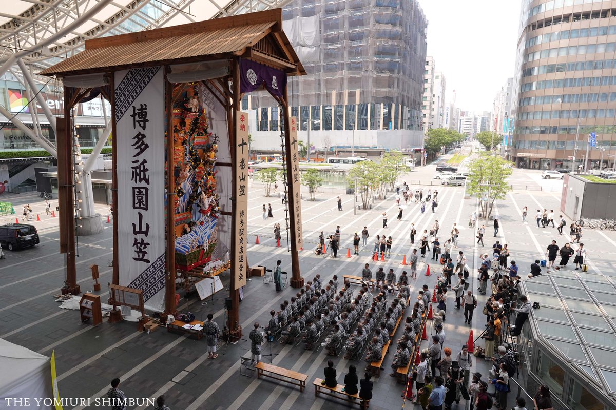 ys_shashin's tweet image. 博多祇園山笠が１日、開幕。
福岡市内の商店街や商業施設など13か所で華やかな飾り山笠がお目見え。博多の街に熱が入りました。

▽今年の飾り山笠や街の様子をまとめた写真特集は
yomiuri.co.jp/slides/s/yamak…

#飾り山笠 #博多祇園山笠 #山笠