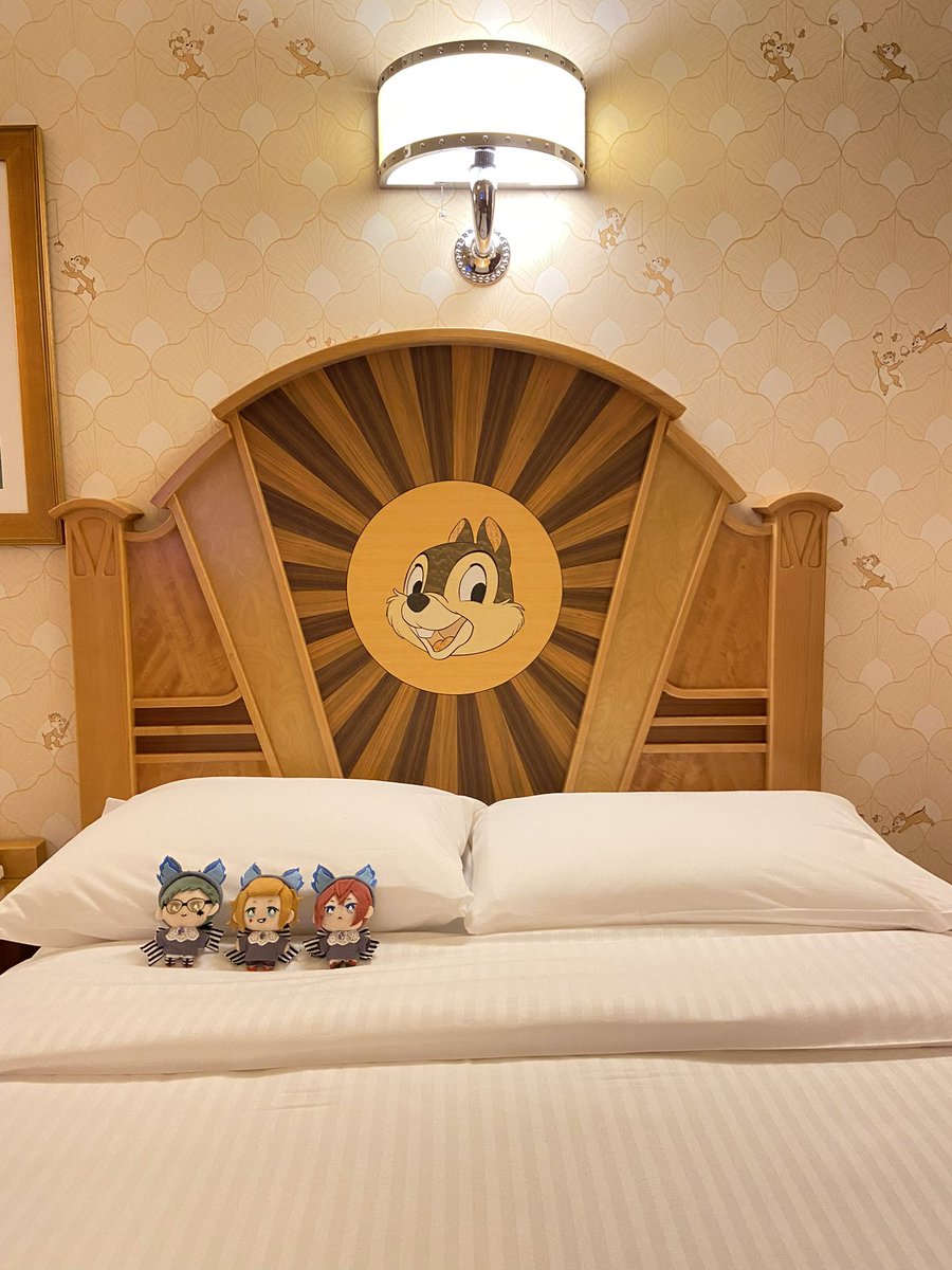 lunafiore2841's tweet photo. 数年前に行ったチデルームだけど
今回の夏イベってこういうこと！？

ダイナー衣装作って改めてチデルーム行きたくなる💕 https://t.co/orUbgjW3sJ