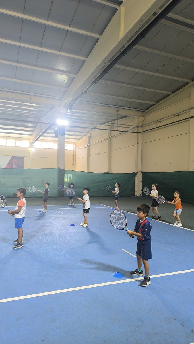 Mahonii5656's tweet photo. Manisa Gsb Yaz Spor Okulları Tenis 🎾 
@ozturkyunus45 
@Levent_Tokay https://t.co/GKIJqaZnEM