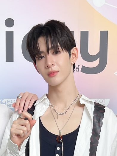 Love u as always🤍

DEXX PRESS D2
#CLANGCLANGPressVisitD2
#JAMESSU_DEXX 
#JamesSu