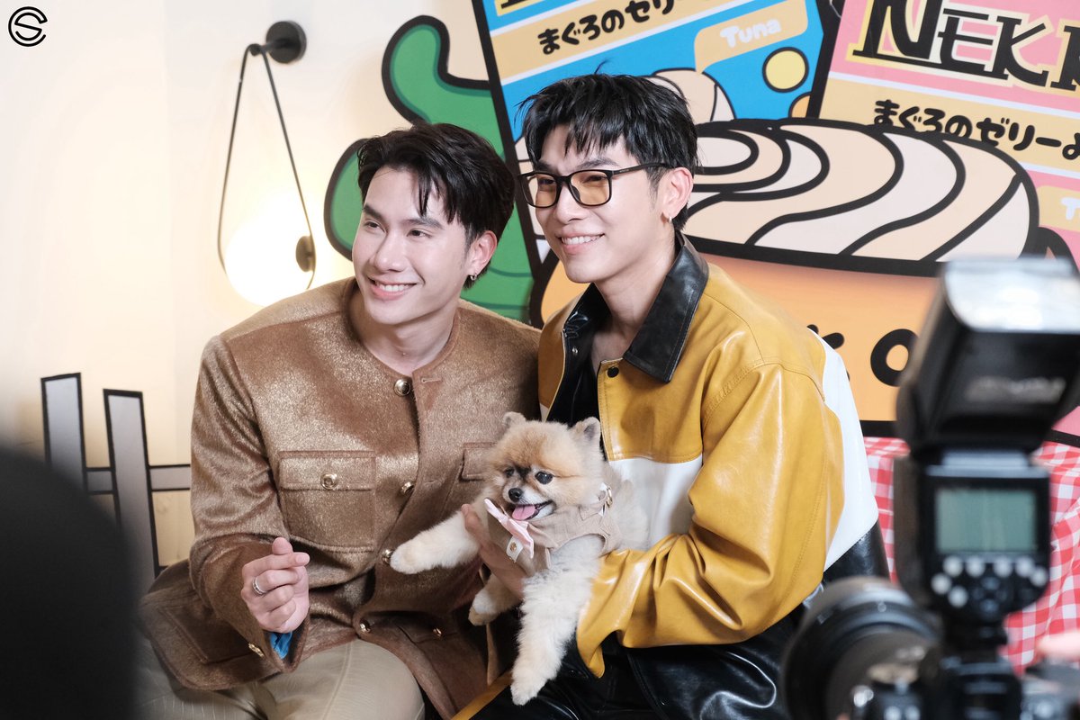 Suppasit Channel (@suppasitchannel) on Twitter photo พาพี่ช็อปเปอร์ มาด้วยค้าบบบ 😍😍
MEWTUL LOVE NEKKO
<a href="/MSuppasit/">mewsuppasit</a>
#NekkoxMewTul
#NekkoxGarfield
#MewSuppasit
#HappyCatHappyLife พาพี่ช็อปเปอร์ มาด้วยค้าบบบ 😍😍
MEWTUL LOVE NEKKO
<a href="/MSuppasit/">mewsuppasit</a>
#NekkoxMewTul
#NekkoxGarfield
#MewSuppasit
#HappyCatHappyLife