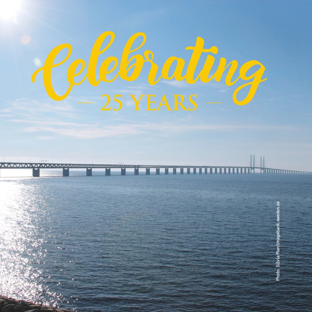 Today, the Öresund Bridge turns 25! 🎉🌉 🇸🇪❤️🇩🇰 

Connecting Sweden and Denmark since the year 2000, this 16-kilometre link lets thousands of people travel between Swedish city Malmö and Danish capital Copenhagen in only 45 minutes. 🚄🚗

HBD Öresund Bridge!🎂