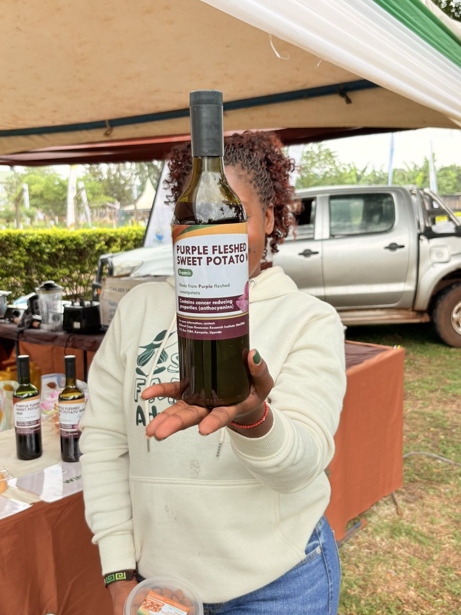 Exploring value addition using fresh orange and purple sweet potatoes 🍠 a brilliant innovation by <a href="/narouganda/">NARO Uganda</a> .

From farm to shelf, this technology is turning nutrition into opportunity. Proud to witness this at the Agric Show in Jinja!