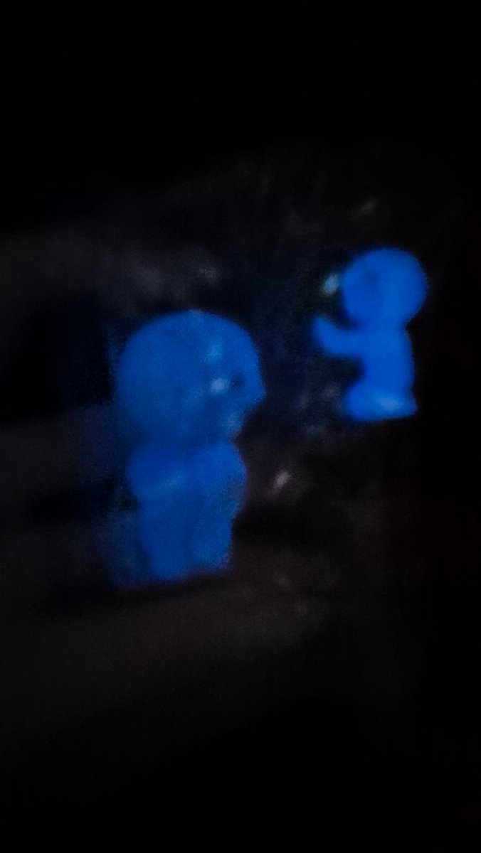 wysteryne's tweet image. wkwkwk berusaha foto smiskinya pas gelap tapi mobilnya keburu jalan