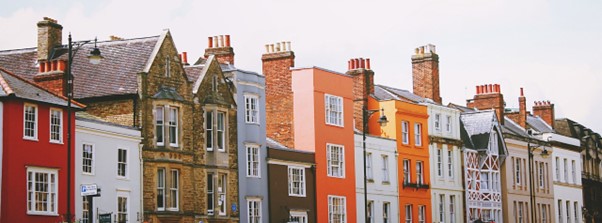 As the July price cap falls, Cornwall Insight has released updated predictions for October – December 2025, with the cap expected to drop slightly to £1,698 a year for a typical dual fuel household. That’s £22 lower than July’s figure, and just 1% down. 

Only two weeks ago,