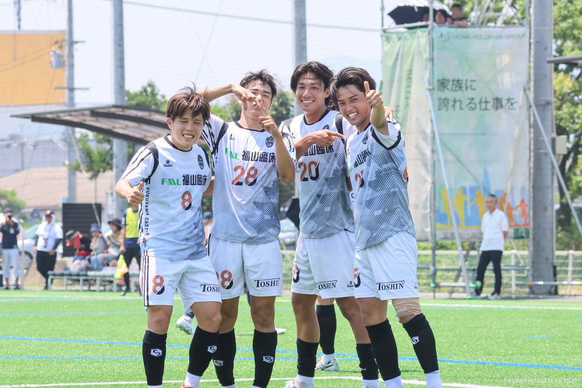 【リハビリ日記】
〜終わり〜

前十字靭帯断裂。
前十字靭帯再断裂から2年4ヶ月。

長いリハビリ生活を終え、
練習試合のピッチに立つことができました。

ここからが新たなスタート。
また一歩づつ前へ、頑張ります！