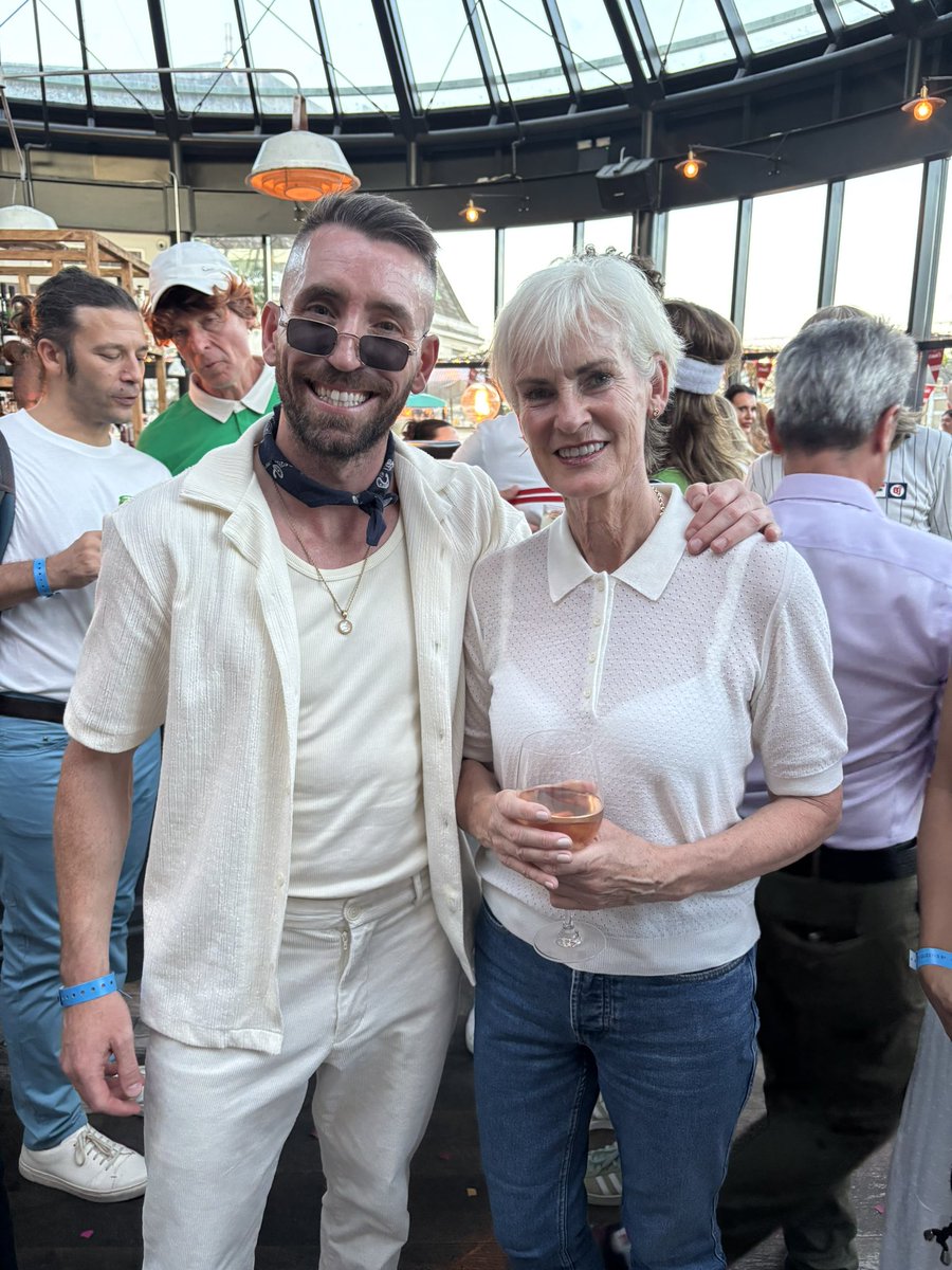 Ryan Hand Presents 🖐🏼 tweet media