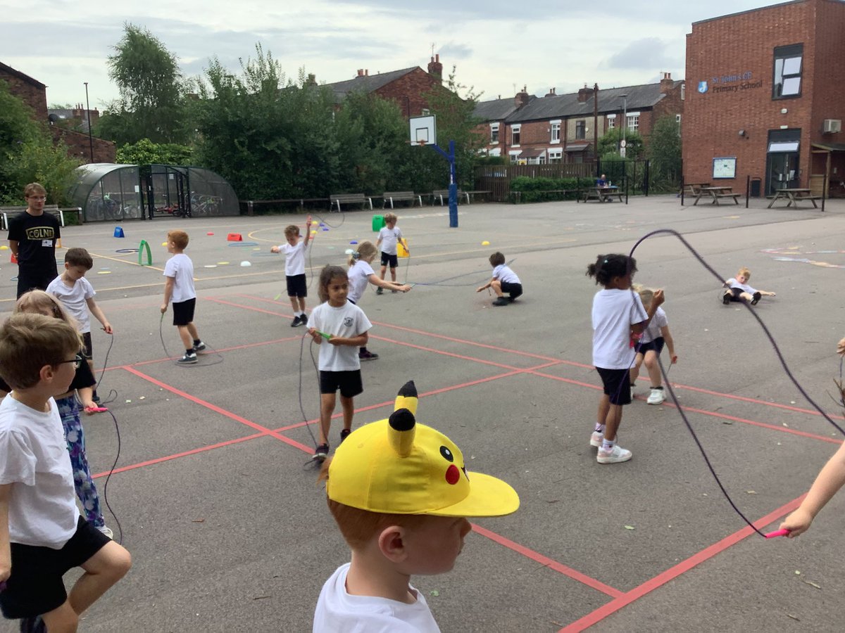 Year 1 St John’s tweet media