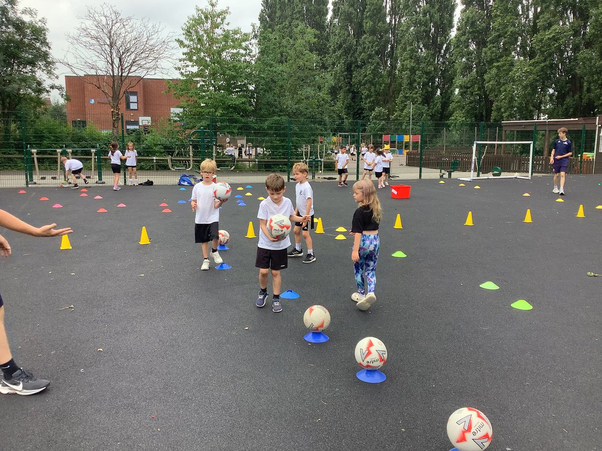 Year 1 St John’s tweet media