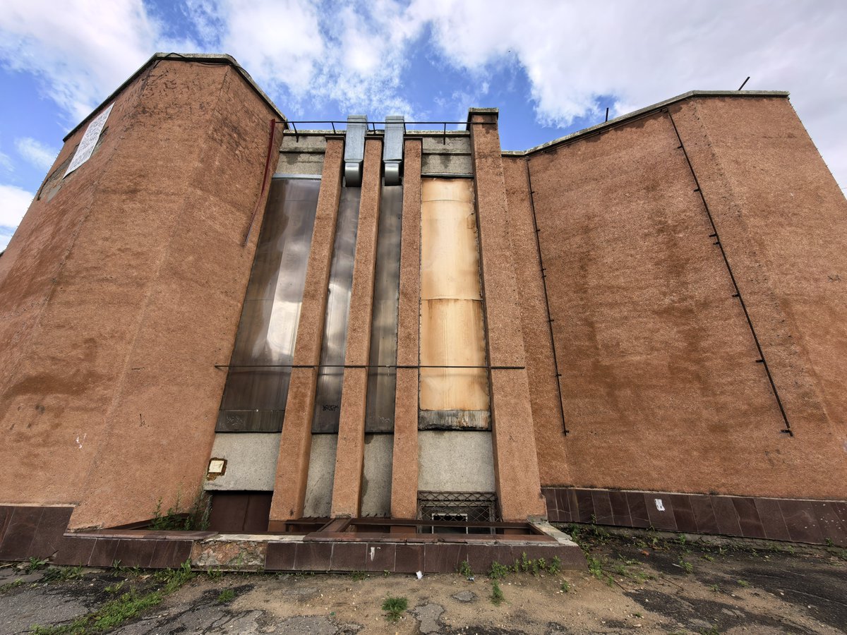 Заброшенный кинотеатр Россия в Йошкар-Оле