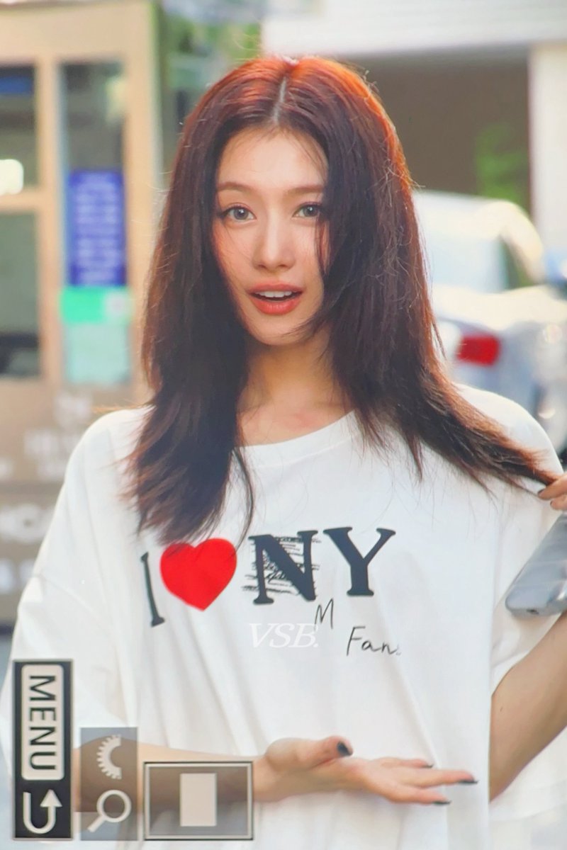 VSB_1229's tweet image. 250701
i love my 𝓕𝓪𝓷𝓼~
#트와이스 #TWICE #사나 #SANA #サナ