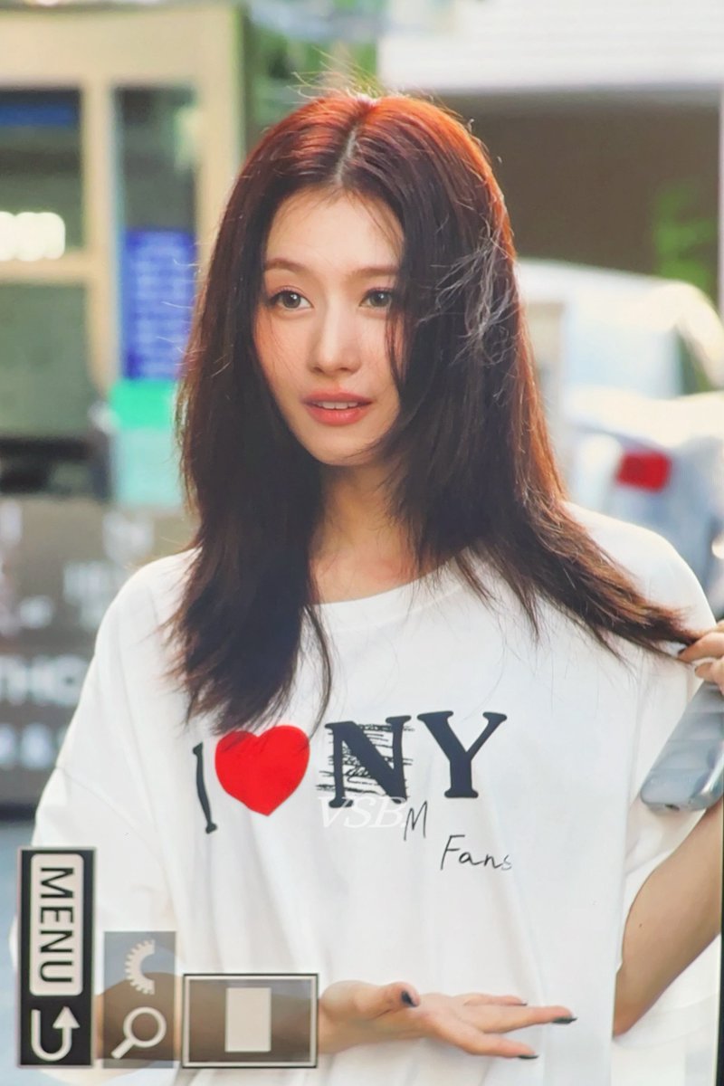 VSB_1229's tweet image. 250701
i love my 𝓕𝓪𝓷𝓼~
#트와이스 #TWICE #사나 #SANA #サナ