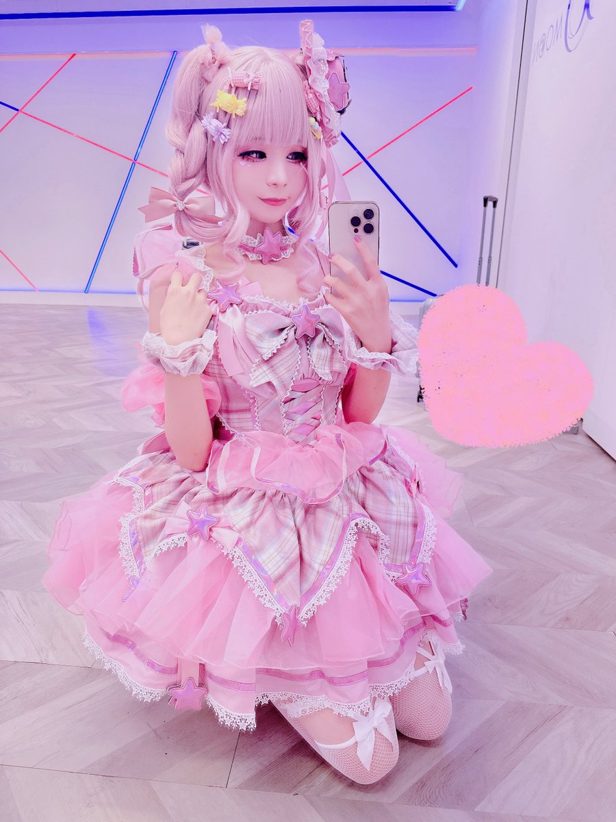asa_cosplay's tweet photo. 全身こんな感じ💗 https://t.co/imjyfNDAIn