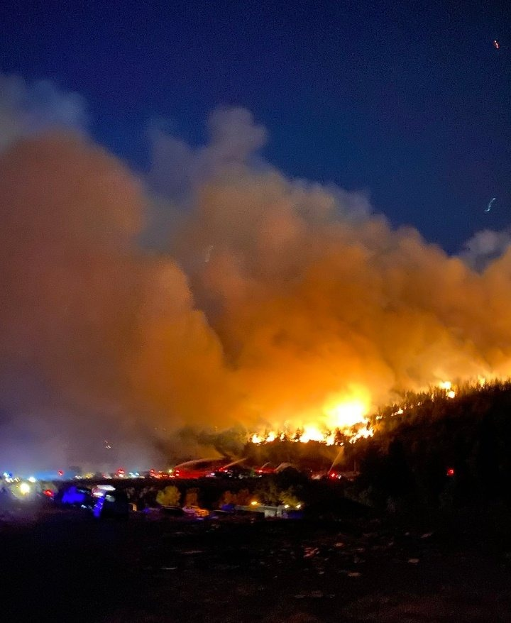 Ülkemizin farklı noktalarında çıkan yangınlardan etkilenen tüm vatandaşlarımıza geçmiş olsun dileklerimi iletiyorum. Yangınların kontrol altına alınması için fedakârca mücadele eden tüm ekiplere kolaylıklar diliyorum.