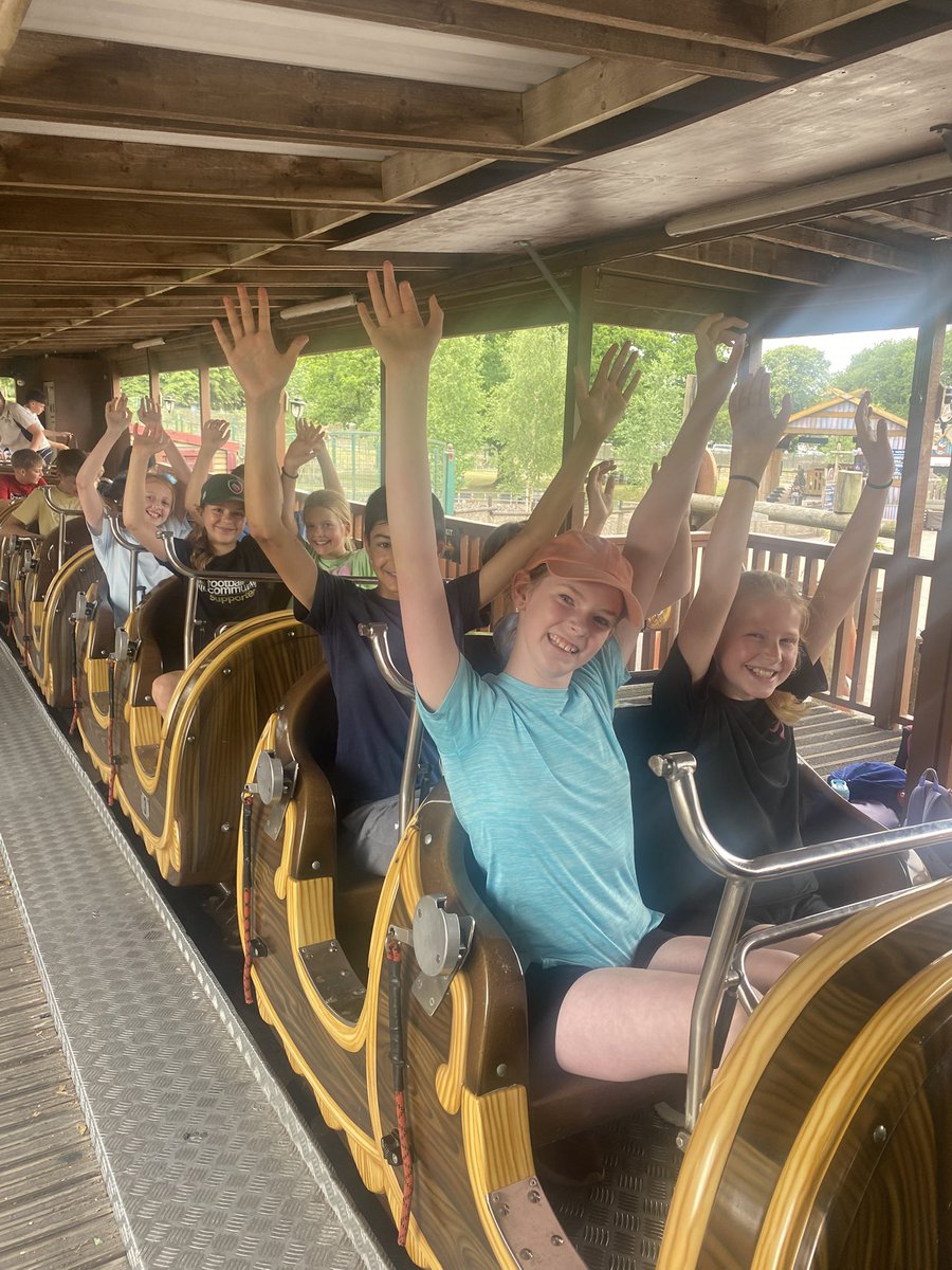 SwithPrimarySch's tweet image. Lots of rides ridden and lots of fun being had! #Class4Swithland