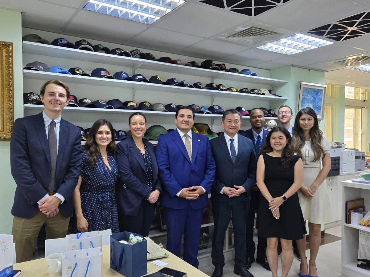 MPWangTingyu's tweet image. Had a great time today hosting a group of talented young staffers from the U.S. Capitol Hill at our Legislative Yuan. We had a lively and inspiring exchange of ideas — a true meeting of minds across the Pacific!
