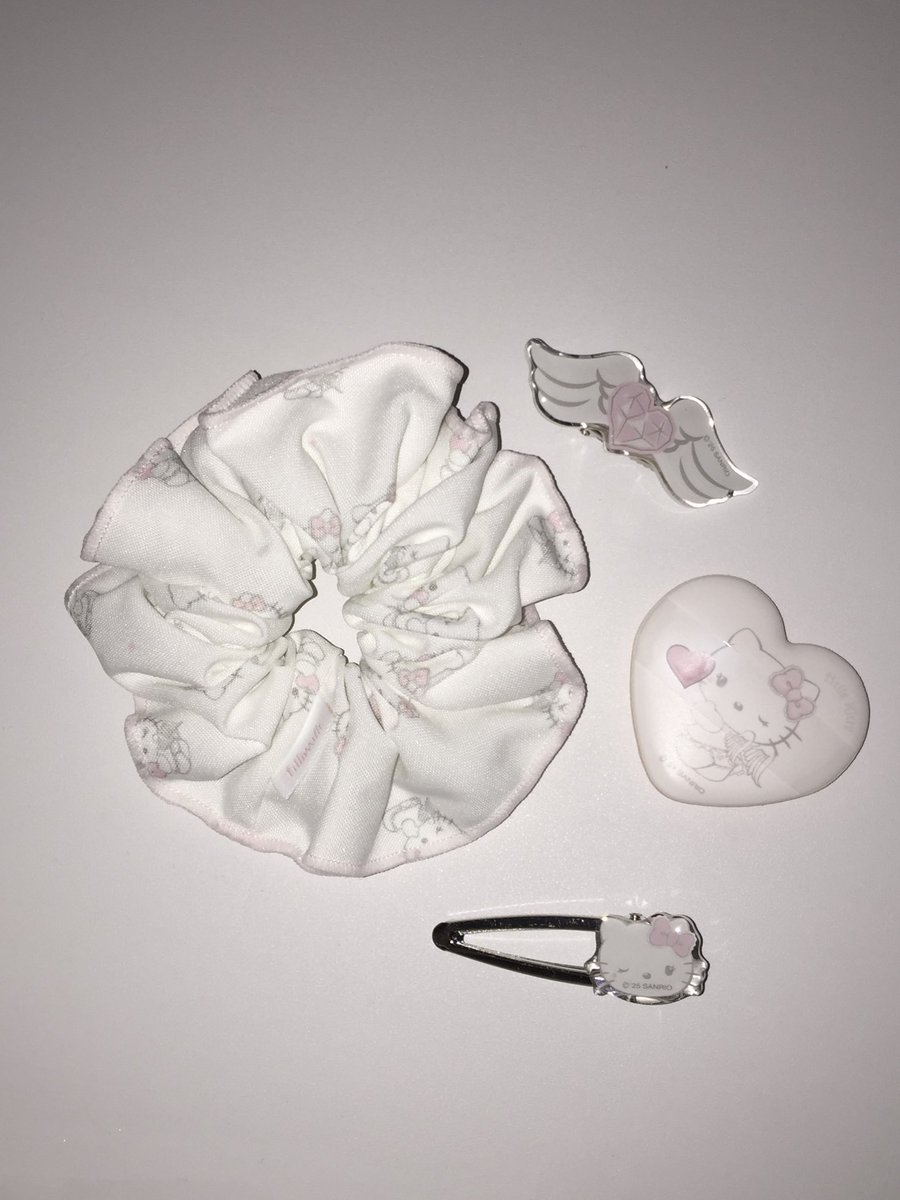 ⠀⢀⠤⠤⣀ ⠀⡠ ⠉⠉⡀
⠀⡅⠀   ⠤⠉⢱⠤ ⠀ ⡄
⠀⠸⡀⠀⡠⠃⠈⠒⠤⠐