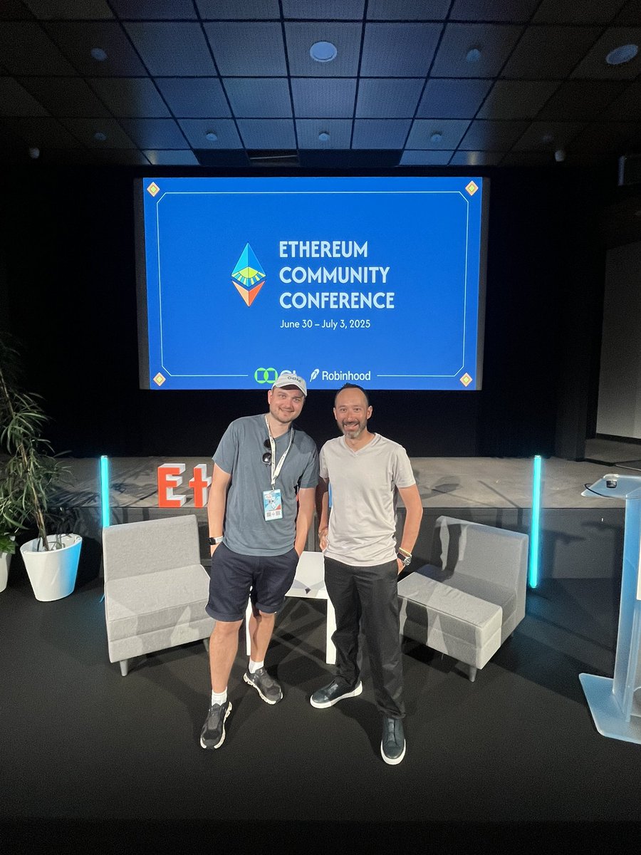 Delighted to catch up with the Web3 Gaming legend - <a href="/borgetsebastien/">Sebastien 🏞</a> as he delivered a powerful keynote on the comeback of Web3 gaming.

Huge respect to our partners - <a href="/TheSandboxGame/">The Sandbox</a> for continuing to push boundaries - let’s make Web3 fun again!