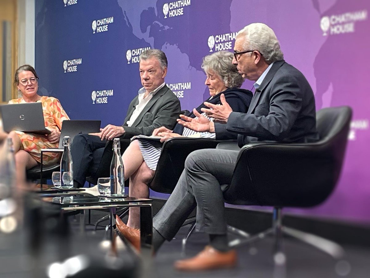 Chatham House Global Health Programme (@chglobalhealth) on Twitter photo The failure of the illicit drugs control regime largely down to the 3 international drug control Conventions, which mandate a punitive rather than a public health approach, with no basis in evidence, leaders from the Global Commission on Drug Policy said last night <a href="/ChathamHouse/">Chatham House</a>. The failure of the illicit drugs control regime largely down to the 3 international drug control Conventions, which mandate a punitive rather than a public health approach, with no basis in evidence, leaders from the Global Commission on Drug Policy said last night <a href="/ChathamHouse/">Chatham House</a>.