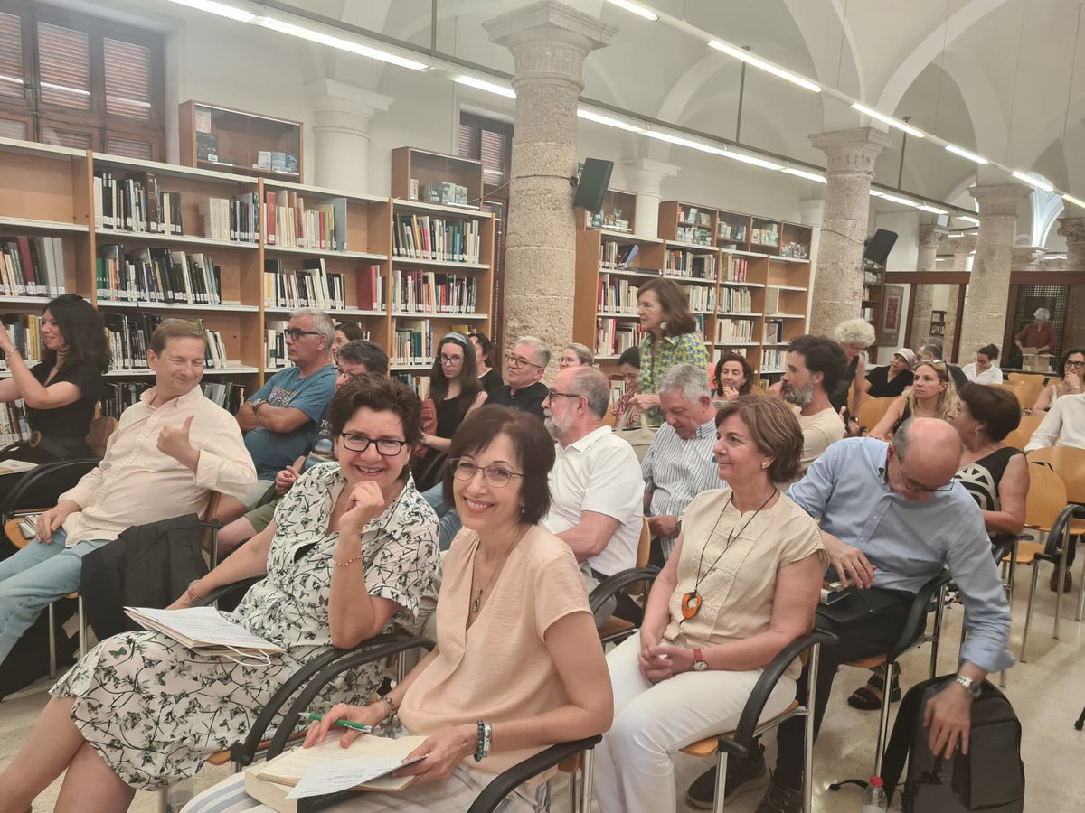 UNED (@uned) on Twitter photo <a href="/irenevalmore/">Irene Vallejo</a> <a href="/uned_alzira_val/">Uned Alzira-Valencia</a> Una celebración del conocimiento compartido, de la memoria escrita, y de las bibliotecas como refugio y faro 🏛️💡
🔗 Lee la noticia completa aquí: uned.es/universidad/in…
#IreneVallejo #ElInfinitoEnUnJunco #CursosDeVeranoUNED #UNED2025 #Bibliotecas #Cultura #Lectura <a href="/irenevalmore/">Irene Vallejo</a> <a href="/uned_alzira_val/">Uned Alzira-Valencia</a> Una celebración del conocimiento compartido, de la memoria escrita, y de las bibliotecas como refugio y faro 🏛️💡
🔗 Lee la noticia completa aquí: uned.es/universidad/in…
#IreneVallejo #ElInfinitoEnUnJunco #CursosDeVeranoUNED #UNED2025 #Bibliotecas #Cultura #Lectura