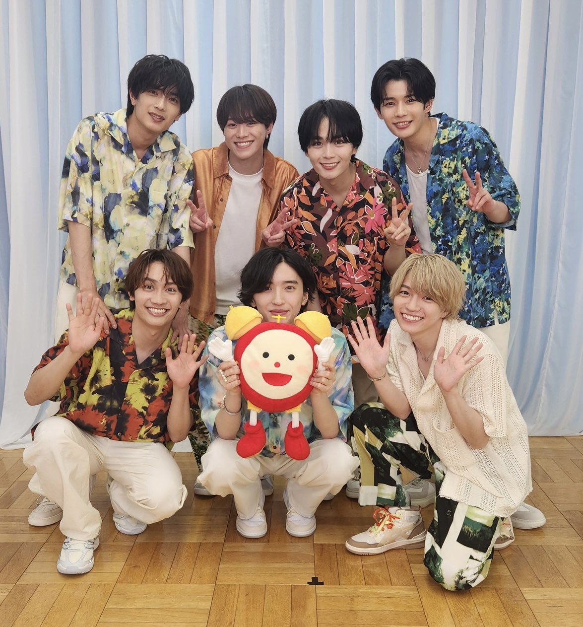 なにわ男子 - なにわ男子 ꯁꯧ Amazon.co.jp: 【店舗特典あり・初回生産分】なにわ男子 1st