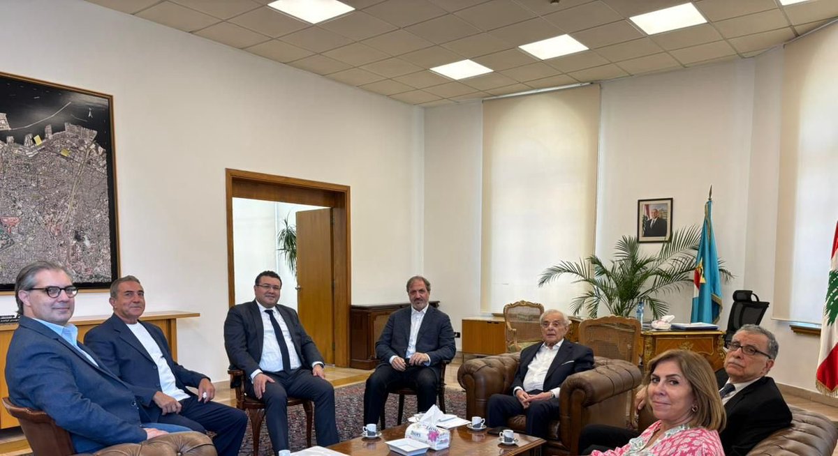 زرت رئيس بلدية بيروت، الأستاذ إبراهيم زيدان، برفقة وفد من ملتقى بيروت، حيث دار النقاش حول شؤون وشجون العاصمة، والتحديات التي تواجهها البلدية في الظرف الراهن، وسبل النهوض بواقع البلدية نحو مستقبل أفضل في عهدها الجديد.