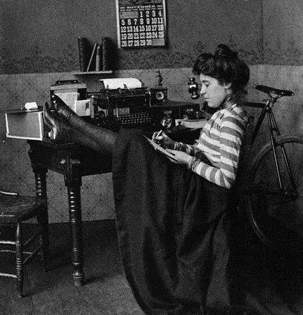 'The careless typist'. Photographed in 1901.